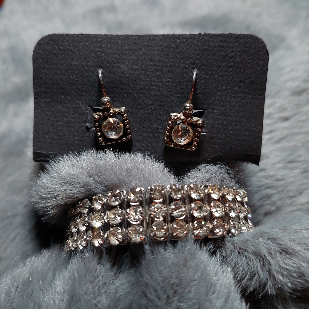 Vintage Rhinestone Set - Picture 5 of 5